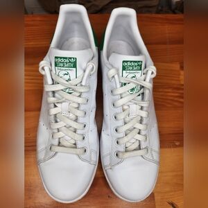 EUC Adidas Stan Smith Shoes, Men's 9
